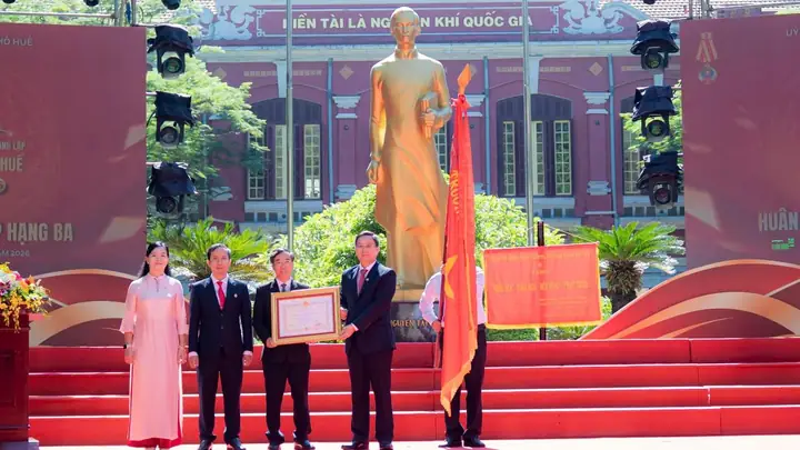 Điều Kiện Thi Vào Trường Quốc Học Huế 2026: Chi Tiết Tuyển Sinh, Chỉ Tiêu, Điểm Chuẩn Và Kinh Nghiệm Ôn Thi Hiệu Quả