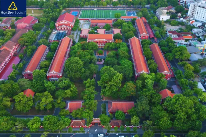 Điều Kiện Thi Vào Trường Quốc Học Huế 2026: Chi Tiết Tuyển Sinh, Chỉ Tiêu, Điểm Chuẩn Và Kinh Nghiệm Ôn Thi Hiệu Quả