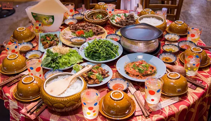 Top 25+ Đồ Ăn Ngon Ở Quy Nhơn 2026: Hướng Dẫn Ăn Chơi "chuẩn Người Địa Phương", Giá Cập Nhật, Review Chi Tiết