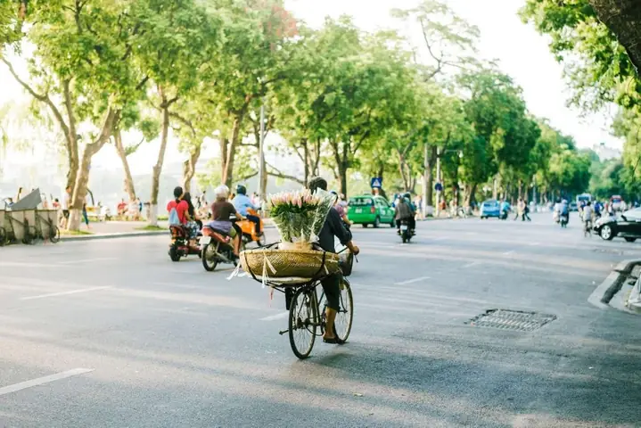 Dự Báo Thời Tiết Hà Nội Tháng 11 Năm 2026: Chi Tiết Theo Tuần, Xu Hướng Khí Hậu & Kinh Nghiệm Du Lịch Toàn Diện