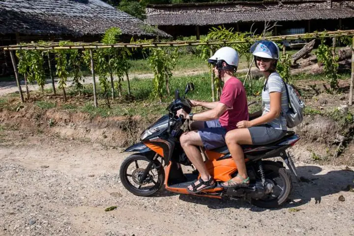 Khám Phá Phú Quốc Bằng Xe Máy 2026: Hướng Dẫn Chi Tiết Tuyến Đường, Chi Phí & Kinh Nghiệm "sống Ảo" Đỉnh Cao Khám Phá Phú Quốc Bằng Xe Máy 2026: Hướng Dẫn Chi Tiết Tuyến Đường, Chi Phí & Kinh Nghiệm "sống Ảo" Đỉnh Cao