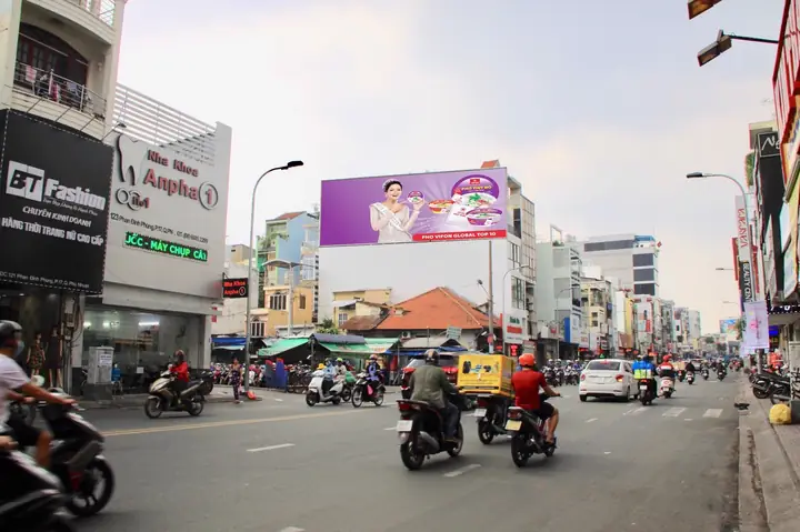 Đường Phan Đình Phùng Phú Nhuận 2026: Hành Trình Từ "con Đèo" Lịch Sử Trở Thành Trung Tâm Đô Thị Hiện Đại, Giá BĐS, Ẩm Thực & Xu Hướng Đầu Tư Đường Phan Đình Phùng Phú Nhuận 2026: Hành Trình Từ "con Đèo" Lịch Sử Trở Thành Trung Tâm Đô Thị Hiện Đại, Giá BĐS, Ẩm Thực & Xu Hướng Đầu Tư