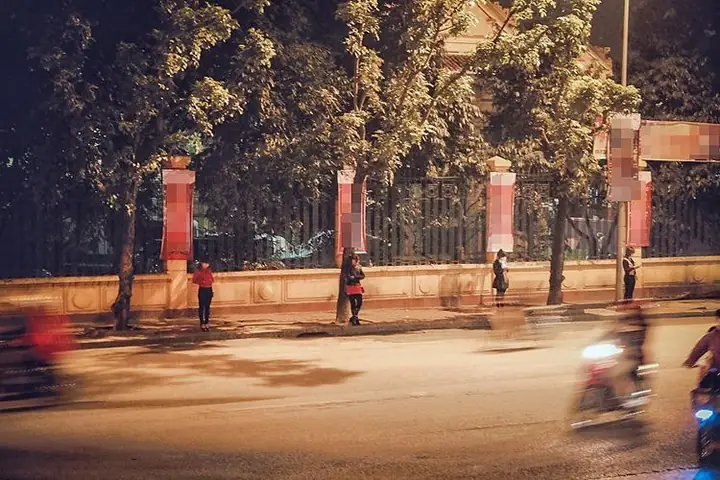 Thực Trạng "gái Đứng Đường" Ở Nha Trang Năm 2026: Góc Nhìn Pháp Lý, Xã Hội Và Cảnh Báo Du Lịch An Toàn Thực Trạng "gái Đứng Đường" Ở Nha Trang Năm 2026: Góc Nhìn Pháp Lý, Xã Hội Và Cảnh Báo Du Lịch An Toàn