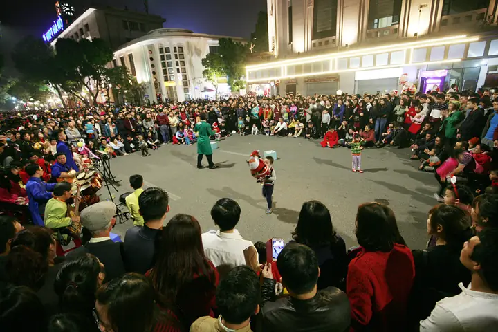Ghép Đôi Phố Đi Bộ Hà Nội 2026: Chiến Lược Kết Nối, Giải Phóng Không Gian Và Khơi Dậy Kinh Tế Đêm Đô Thành