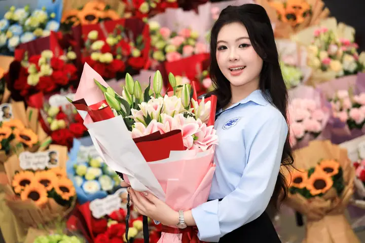 Văn Hóa Trao Quà Tại Việt Nam Năm 2026: Nghệ Thuật Giữ Lửa Tình Thân, Xây Dựng Niềm Tin Và Đặt Chữ "tâm" Lên Trên Mọi Giá Trị