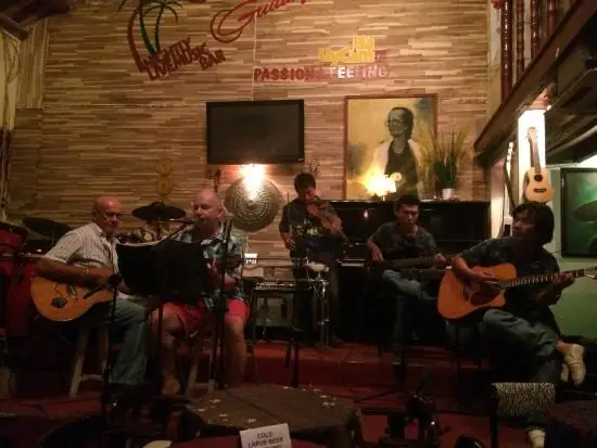 Guitar Hawaii Hội An: Điểm Hẹn Live Music "chuẩn Vibe" Biển Đêm 2026 Không Thể Bỏ Lỡ