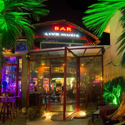 Guitar Hawaii Hội An: Điểm Hẹn Live Music "chuẩn Vibe" Biển Đêm 2026 Không Thể Bỏ Lỡ