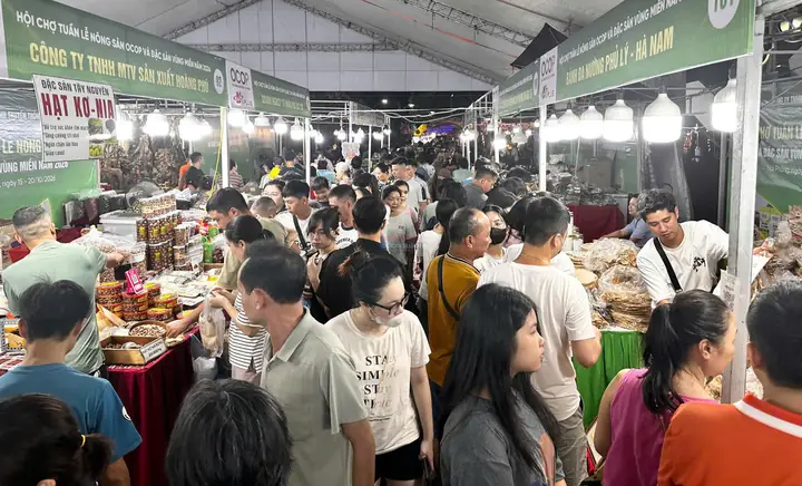 Hải Sản 3 Miền Lê Hồng Phong 2026: Địa Chỉ "thánh Gióng" Hải Sản Tươi Sống, Giá Hời, Không Lo "bị Chặt" Tại TP.HCM