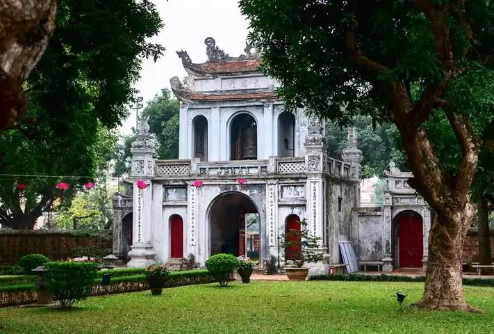 Hiệu Trưởng Đầu Tiên Của Quốc Tử Giám: Thân Thủ Trung – Nhân Vật Lịch Sử Và Di Sản Giáo Dục Việt Nam (cập Nhật 2026)
