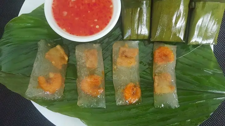 Hình Ảnh Bánh Bột Lọc Gói Lá Chuối: Vẻ Đẹp Truyền Thống Qua Ống Kính Năm 2026 Hình Ảnh Bánh Bột Lọc Gói Lá Chuối: Vẻ Đẹp Truyền Thống Qua Ống Kính Năm 2026