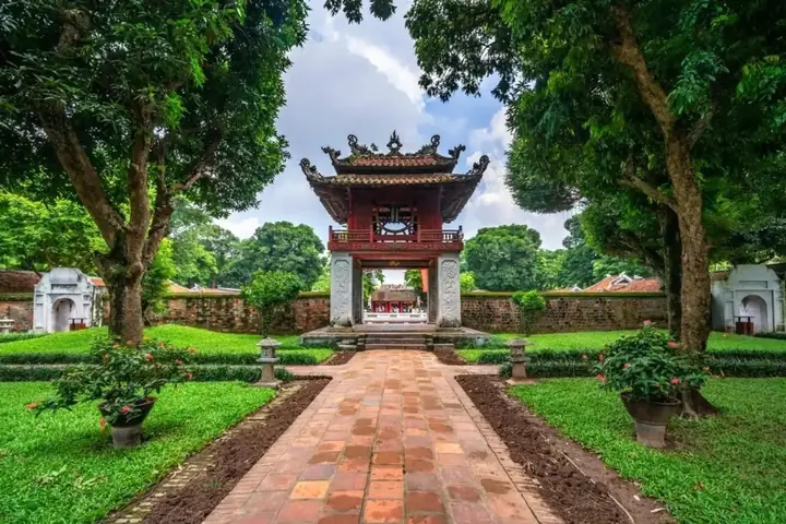 Hình Ảnh Biểu Tượng Hà Nội 2026: Hành Trình Từ Di Sản Hàng Nghìn Năm Đến Đô Thị Hiện Đại Sôi Động
