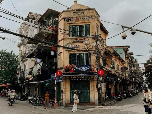 Hình Ảnh Đường Phố Hà Nội 2026: Cảm Nhận Vẻ Đẹp Thời Gian, Từ Lồng Ghép Cổ Tích Đến Năng Động Hiện Đại
