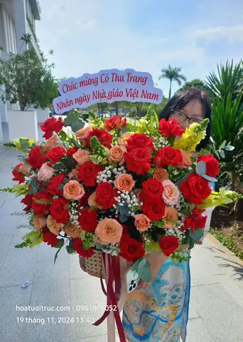 Bộ Sưu Tập Hình Hoa Chúc Mừng 20/11 Đẹp Nhất 2026: Gửi Tặng Thầy Cô Những Bunch Hoa Ý Nghĩa Và Sáng Tạo