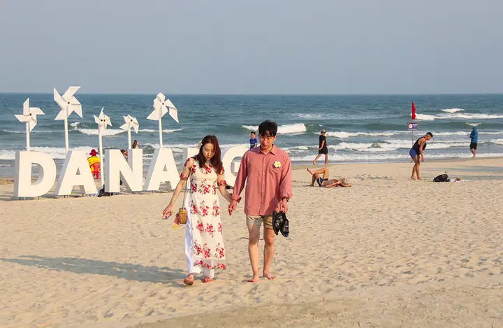 Bãi Biển Mỹ Khê Dài Bao Nhiêu? Chi Tiết Độ Dài, Địa Lý & Hướng Dẫn Khám Phá Toàn Diện Năm 2026