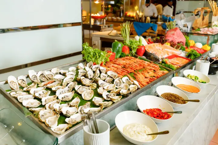 Top 10+ Khách Sạn Nha Trang Có Buffet Sáng Ngon, Đa Dạng, Giá Tốt Nhất Năm 2026
