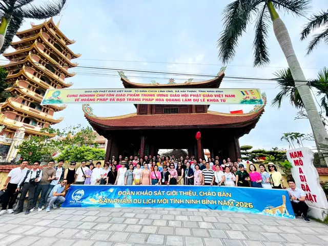 Khách Sạn Tân Thịnh Hải Hòa Thanh Hóa: Điểm Dừng Chân Lý Tưởng Cho Hành Trình Khám Phá Biển Sầm Sơn Năm 2026