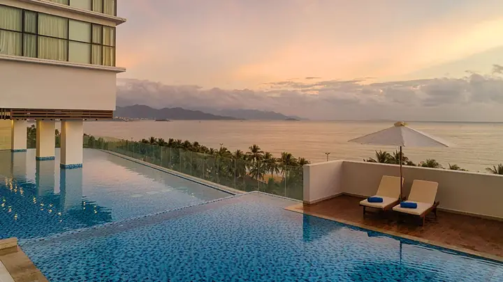 Top 15+ Khách Sạn Tốt Nhất Tại Nha Trang Năm 2026: Review Chi Tiết, Giá Cả & Kinh Nghiệm Chọn Phù Hợp Mỗi Túi Tiền
