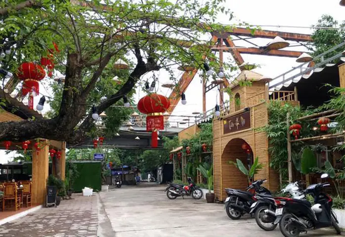 Khu Chợ Ẩm Thực Ngọc Lâm 2026: Hành Trình Khám Phá "thiên Đường Ăn Uống" Nổi Tiếng Tại Hà Nội – Giá Cả, Review Chi Tiết & Mẹo Ăn Ngon Không Lo "bị Chặt"
