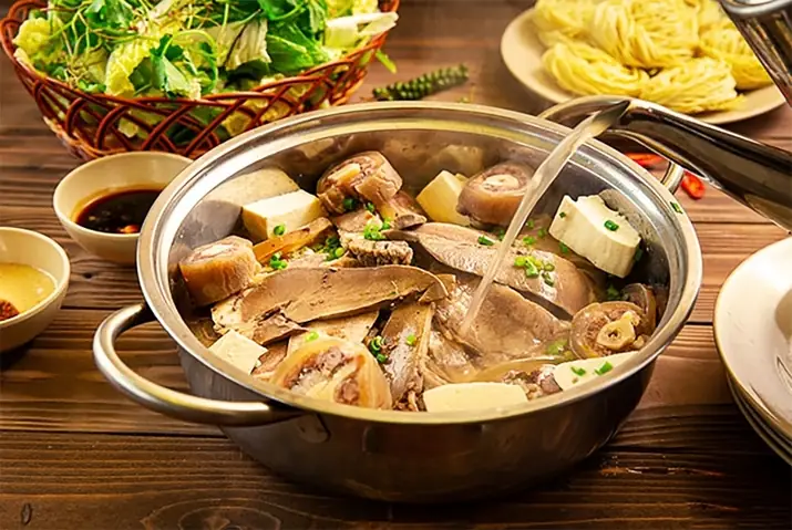 Lẩu Bò Đà Lạt Ba Toa: Đỉnh Cao Hương Vị Núi Rừng Năm 2026 – Review Chi Tiết, Menu, Giá Cả Và Bí Quyết Ăn "chuẩn Không Cần Chỉnh"