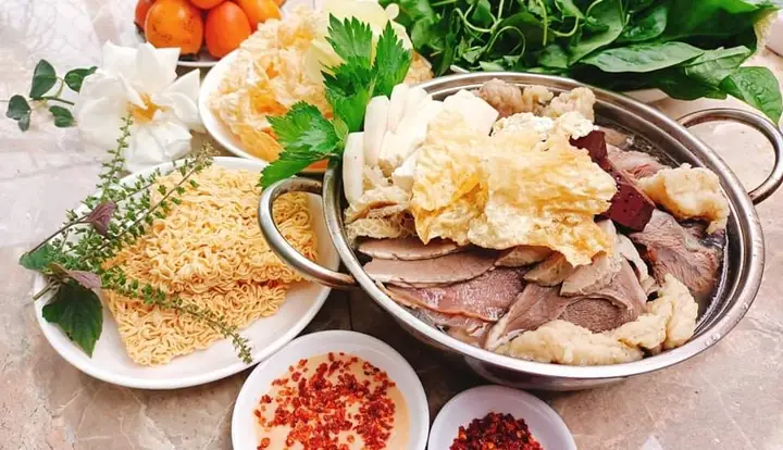 Lẩu Bò Đà Lạt Ba Toa: Đỉnh Cao Hương Vị Núi Rừng Năm 2026 – Review Chi Tiết, Menu, Giá Cả Và Bí Quyết Ăn "chuẩn Không Cần Chỉnh"
