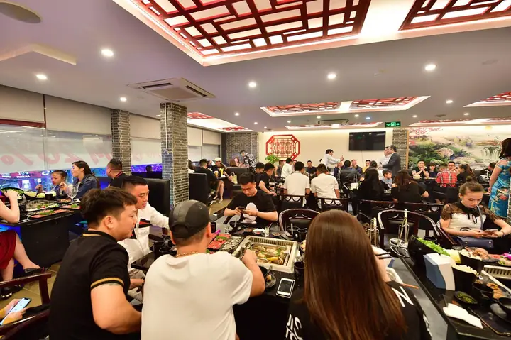 Lẩu Bò Trung Hoa 328 Thái Hà: Địa Chỉ "thần Thánh" Giữ Hồn Vị Truyền Thống Gây Nghiện Năm 2026