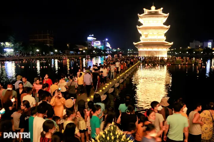 Lễ Vu Lan 2026 Thả Đèn Hoa Đăng: Ý Nghĩa, Thời Gian, Địa Điểm Và Hướng Dẫn Trọn Vẹn Nhất