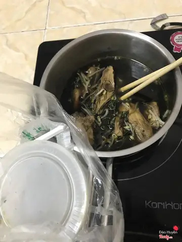 Mì Gà Tần 49 Hàng Bồ: Hương Vị Thăng Hoa Qua Bão Thời Gian, Đỉnh Cao Ẩm Thực Hà Nội Năm 2026