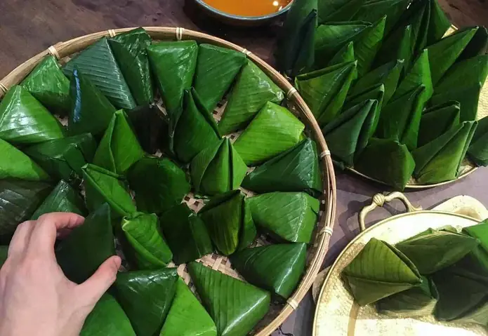 Nguồn Gốc Bánh Ít Lá Gai: Hành Trình Từ Lễ Vòng Đền Hương Đ Đến Danh Lam Thực Phẩm Việt Nam 2026