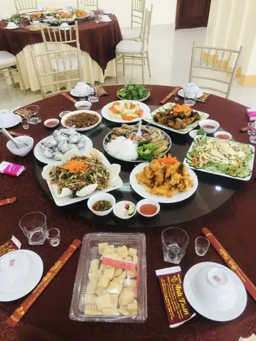 Nhà Hàng Anh Tuấn Uông Bí 2026: Địa Chỉ "thần Thánh" Hải Sản Quảng Yên, Món Ngon - Giá Hời - Không Gian Chill Cực Đã