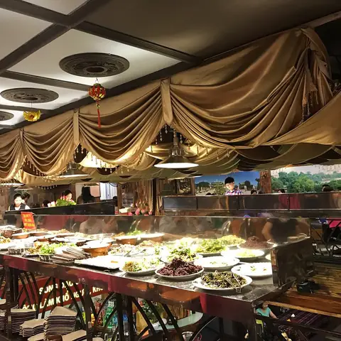 Nhà Hàng Buffet Chay An Lạc: Địa Chỉ "thánh Địa" Ăn Uống Lành Mạnh, Hấp Dẫn Nhất Hà Nội Năm 2026