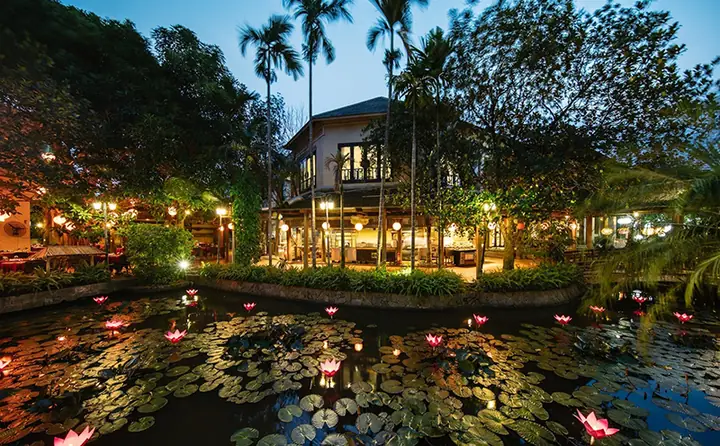 Top 10+ Nhà Hàng Sân Vườn Tây Hồ Đẹp Nhất 2026: Không Gian Thư Giãn, View Hồ Thơ Mộng, Check-in "sống Ảo" Cực Chất Top 10+ Nhà Hàng Sân Vườn Tây Hồ Đẹp Nhất 2026: Không Gian Thư Giãn, View Hồ Thơ Mộng, Check-in "sống Ảo" Cực Chất