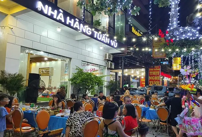 Nhà Hàng Tuấn Nam Sầm Sơn 2026: Địa Chỉ Ăn Hải Sản Tươi Sống, Giá Hạt Dẻ, View Biển "chữa Hỏa" Cực Đã