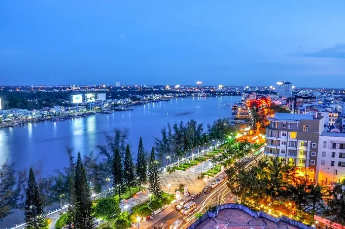Khám Phá Ninh Kiều Cần Thơ 2026: Hướng Dẫn Đầy Đủ Những Gì Có Ở "trái Tim" Tây Đô