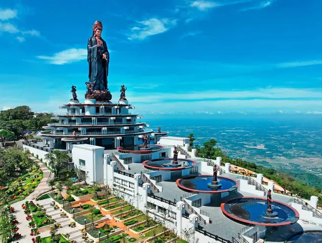 Núi Bà Đen Tây Ninh: Địa Chỉ Chi Tiết, Hướng Dẫn Đi Lại Và Trải Nghiệm Toàn Diện Nhất Năm 2026