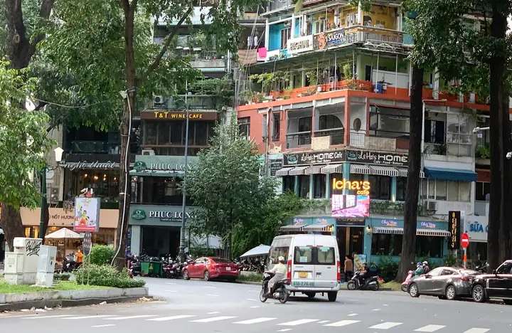 Top 15+ Quán Cà Phê Gần Hồ Con Rùa Ngon, View Đẹp, Phù Hợp Mọi Túi Tiền Năm 2026