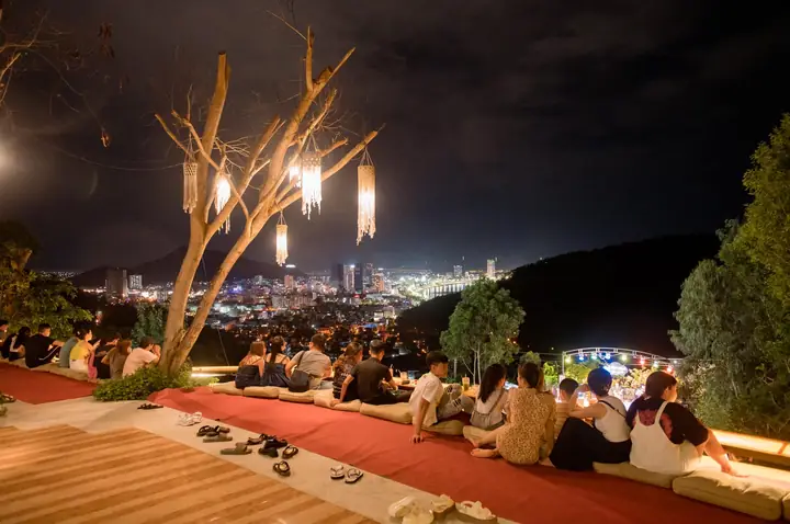 Top Quán Cafe Đẹp Tây Sơn 2026: Góc Chill "chuẩn Gu" Sinh Viên, Dân Văn Phòng Không Thể Bỏ Lỡ