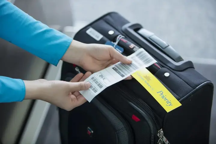 Quy Định Hành Lý Bay Nội Địa Vietnam Airlines 2026: Chi Tiết Cập Nhật Mới Nhất, Mẹo Tiết Kiệm & Xử Lý Sự Cố Quy Định Hành Lý Bay Nội Địa Vietnam Airlines 2026: Chi Tiết Cập Nhật Mới Nhất, Mẹo Tiết Kiệm & Xử Lý Sự Cố