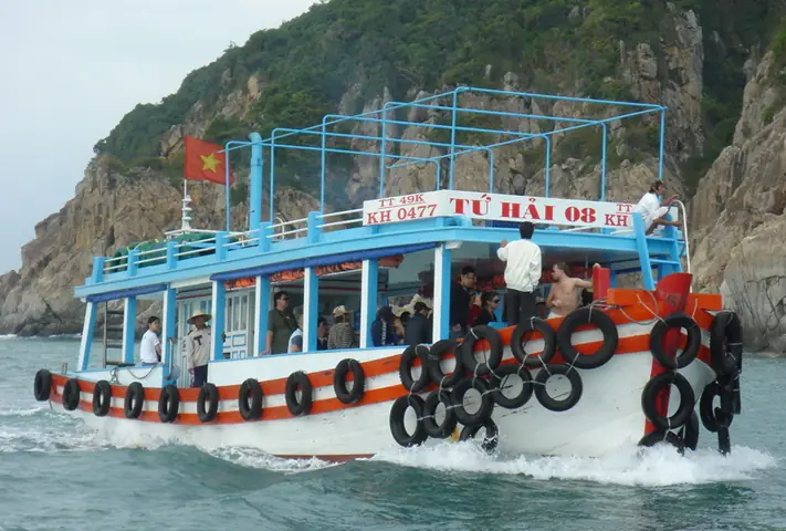 Tàu Du Lịch Đi Nha Trang 2026: Hành Trình "không Gian - Thời Gian" Trên Đường Sắt Hội An - Nha Trang Và Các Tuyến Mới Nhất