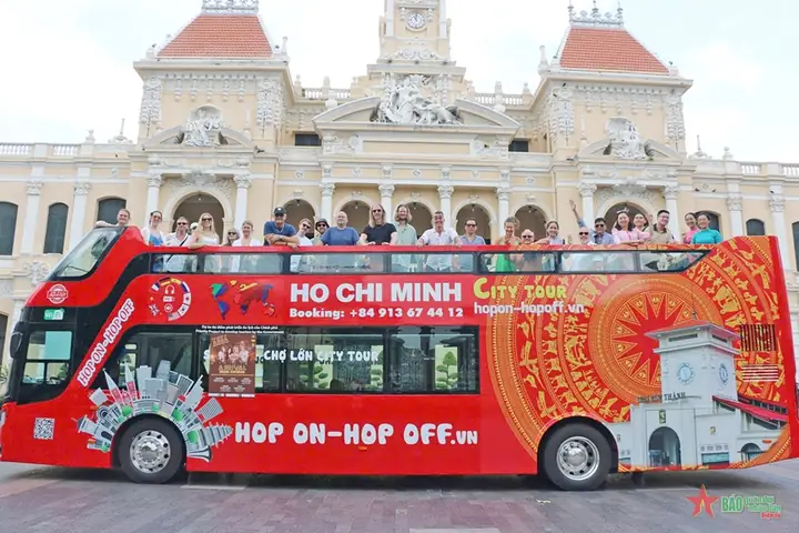 Hành Trình Khám Phá Thành Phố Hồ Chí Minh 2026: Cẩm Nang Du Lịch Toàn Diện Cho Người Mới Đến Và Những "tín Đồ" Du Lịch Hành Trình Khám Phá Thành Phố Hồ Chí Minh 2026: Cẩm Nang Du Lịch Toàn Diện Cho Người Mới Đến Và Những "tín Đồ" Du Lịch