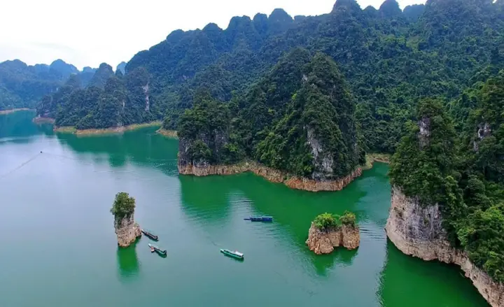 Top 10+ Địa Điểm Du Lịch Miền Bắc Tháng 8 Năm 2026: Mưa Rải Rác, Mây Bay, Ripe Rice – Đi Đâu Để "sống Ảo" Chất Lượng Nhất? Top 10+ Địa Điểm Du Lịch Miền Bắc Tháng 8 Năm 2026: Mưa Rải Rác, Mây Bay, Ripe Rice – Đi Đâu Để "sống Ảo" Chất Lượng Nhất?