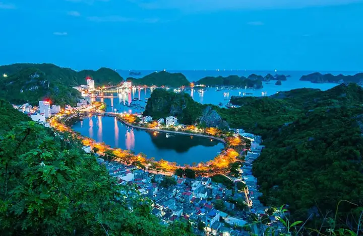 Thị Trấn Cát Bà Hải Phòng 2026: Hướng Dẫn Du Lịch Toàn Diện, Giá Cả Mới Nhất, Xu Hướng & Bí Quyết Chơi "chuẩn Không Cần Chỉnh"