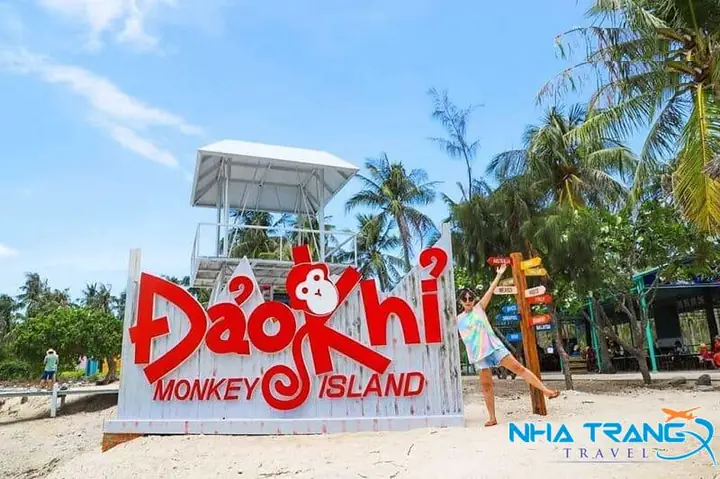 Tour Đảo Khỉ Suối Hoa Lan 2026: Trải Nghiệm Thiên Nhiên Hoang Sơ & Vui Chơi Cùng "chúa Tể" Rừng Xanh Tour Đảo Khỉ Suối Hoa Lan 2026: Trải Nghiệm Thiên Nhiên Hoang Sơ & Vui Chơi Cùng "chúa Tể" Rừng Xanh