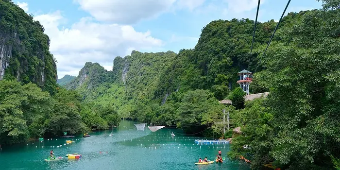 Tour Du Lịch Quảng Bình 2 Ngày 1 Đêm 2026: Hành Trình Khám Phá Vương Quốc Hang Động & Biển Xanh Tuyệt Đẹp Tour Du Lịch Quảng Bình 2 Ngày 1 Đêm 2026: Hành Trình Khám Phá Vương Quốc Hang Động & Biển Xanh Tuyệt Đẹp