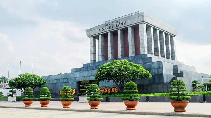 Quy Định Mới Nhất 2026: Trẻ Em Có Được Vào Lăng Bác Không? Hướng Dẫn Chi Tiết Thủ Tục, Lưu Ý Quan Trọng Cho Phụ Huynh
