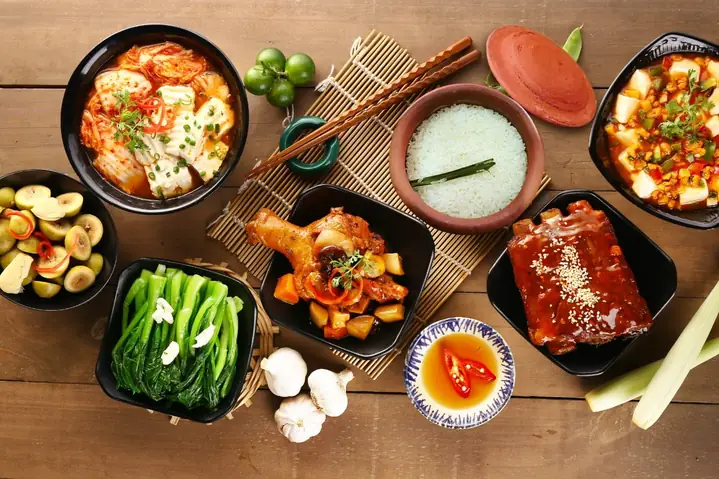 Trưa Ăn Gì Ở Đà Lạt 2026: Top 35+ Quán Ngon, Giá Tốt, Không Sợ "bị Chặt" Cập Nhật Mới Nhất Trưa Ăn Gì Ở Đà Lạt 2026: Top 35+ Quán Ngon, Giá Tốt, Không Sợ "bị Chặt" Cập Nhật Mới Nhất