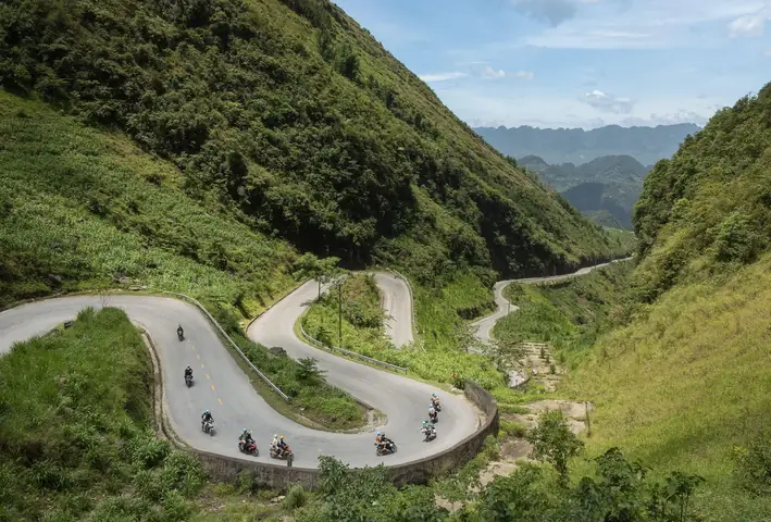 Ha Giang Loop Là Gì? Hướng Dẫn Chi Tiết Trải Nghiệm Vành Đai Sông Mê Kính Năm 2026