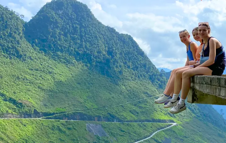 Ha Giang Loop Là Gì? Hướng Dẫn Chi Tiết Trải Nghiệm Vành Đai Sông Mê Kính Năm 2026