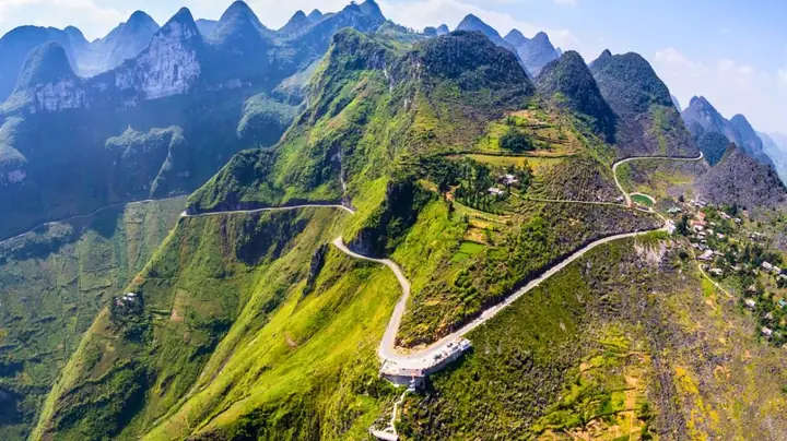 Ha Giang Loop Là Gì? Hướng Dẫn Chi Tiết Trải Nghiệm Vành Đai Sông Mê Kính Năm 2026