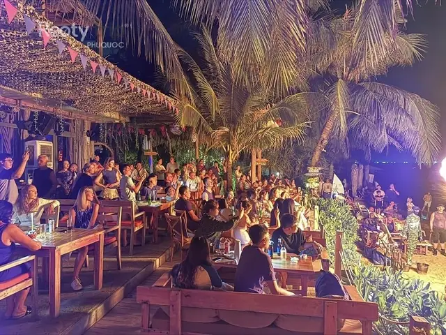 Where To Party In Phu Quoc 2026: Top Địa Điểm Đêm Sâu, Bar Bia Và Club Không Nên Bỏ Lỡ Where To Party In Phu Quoc 2026: Top Địa Điểm Đêm Sâu, Bar Bia Và Club Không Nên Bỏ Lỡ