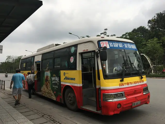Hướng Dẫn Chi Tiết Tuyến Xe Buýt Ra Bến Xe Giáp Bát Năm 2026: Lộ Trình, Giá Vé, Thời Gian & Mẹo Di Chuyển Thông Minh